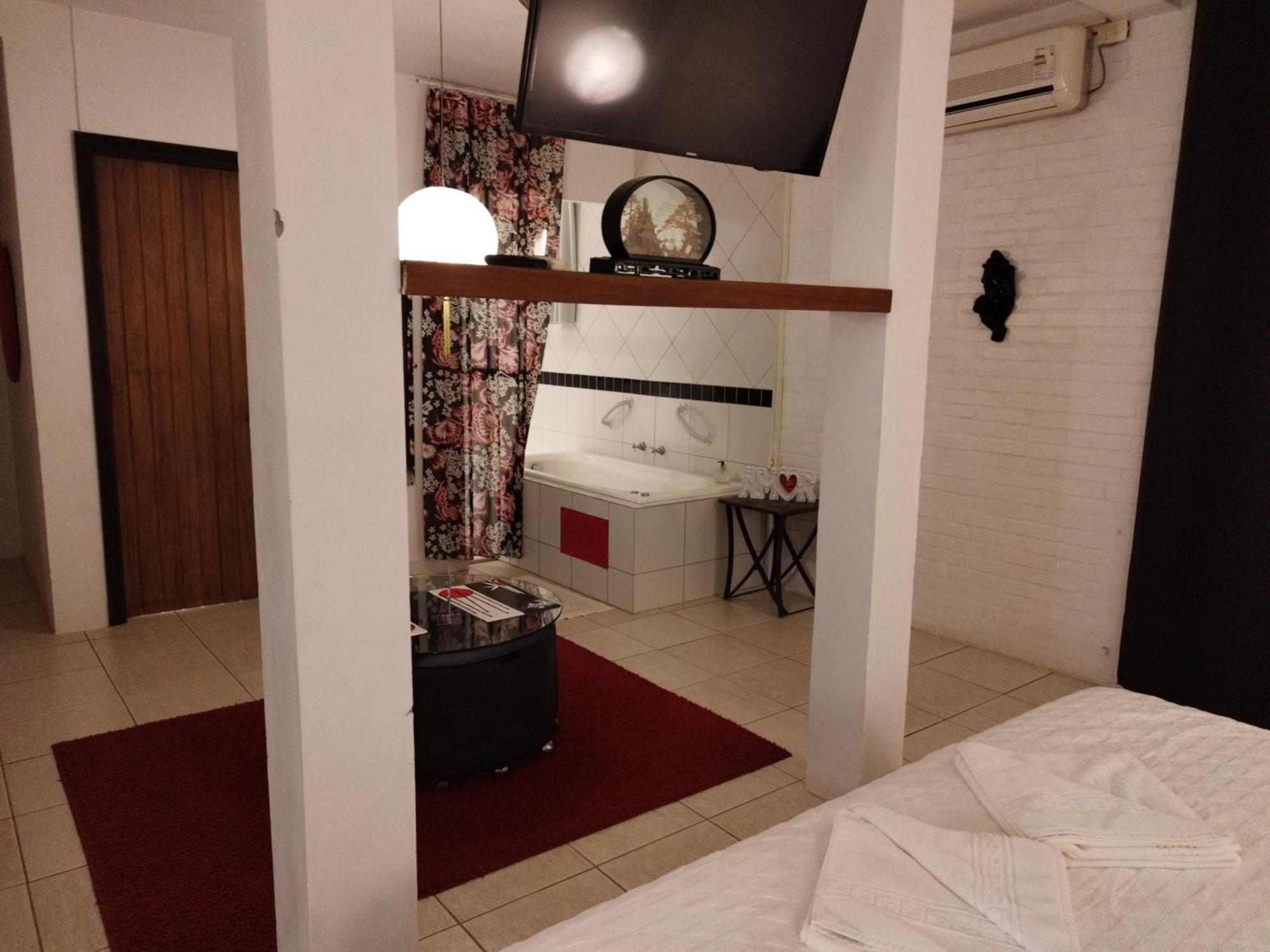 Hotel Spazio Ivoti Екстериор снимка